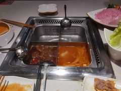 -海底捞火锅鲜切牛肉主题店(长寿路店)