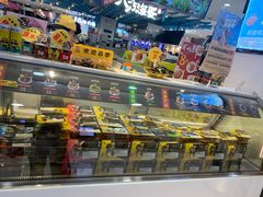 -周黑鸭(重庆市九龙坡区杨家坪大洋百货店)