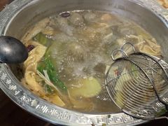 -乡土黄·鲜牛肉火锅·小龙虾(兴业街店)