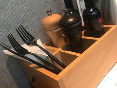 餐具摆设-HELLO MUSAE 拾光缪斯餐厅·纯正希腊风味(苏州中心店)