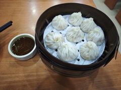 -莱莱小笼·乔艾