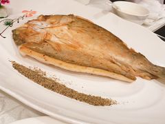 香煎七星鲈鱼-亢龙太子酒轩(东湖店)