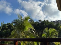-亚龙湾喜来登·美景台大堂吧