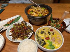 -云海肴·汽锅鸡·云南代表菜(天山百盛优客店)