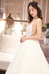 -Lady  Jane高端婚纱礼服馆