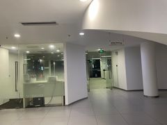 -杭州中沃沃尔沃4S店(滨江区店)