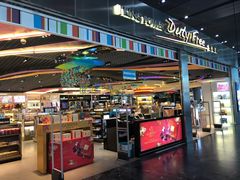 -中免(澳门机场免税店)