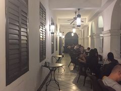 大堂-星巴克臻选(广州沙面店)