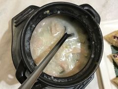 窝蛋牛肉粥-荔港人家(城启·荔港南湾店)