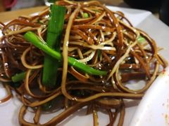 韭菜炒豆腐干-二孃鸡爪爪(东郊记忆店)