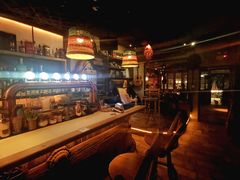 -城墙外BAR