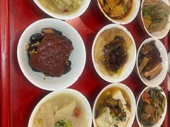 -蓝田九大碗民俗食府(蓝田店)
