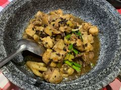 石锅黑松露粟米鸡-龙桥私厨·姜花菊花过桥鱼·顺德菜(容桂店)