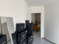 -聚云奢二手奢侈品黄金手表包包回收·中古店(三里屯总店)