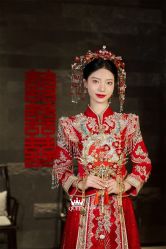 点击看大图 -艾拉·女王婚纱礼服馆