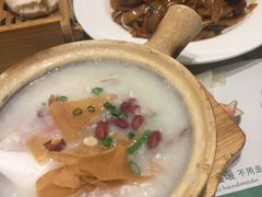 干炒牛河-茶港·点心·啫啫煲(范湖万达广场店)