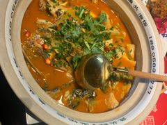 -魏铭鱼头捞饭(晋阳路店)