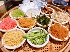 -包整·丝娃娃(甲秀楼景观店)