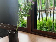 靠窗位-扫雪煮茶(西村店)