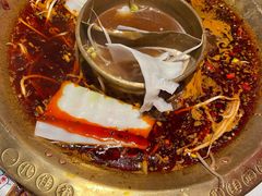 《红与白》牛油的故事-哥老官重庆美蛙鱼头(宝山龙湖店)