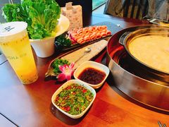 -捞神煲汤火锅(湖滨商业街店)