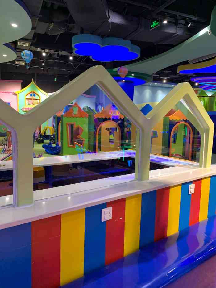 昆塔乐园(龙湖狮山天街店)-"没有一个会喜欢这个地方吧.龙湖天街三楼.