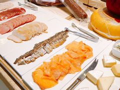 -大中华希尔顿酒店-念自助餐·嗨啤·小龙虾