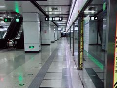 -白石桥南(地铁站)