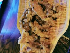 -老牌坊云南鱼豆花火锅(哈西万达店)