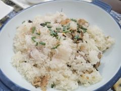 -谊荣海鲜大牌档(石湖店)