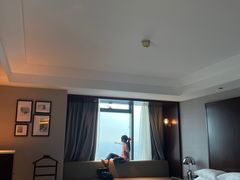 -上海龙之梦万丽酒店