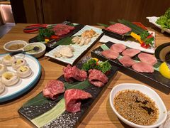 -炼火烤肉店