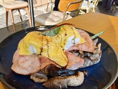 火腿班尼迪克蛋-Jamaicablue Coffeeshop(中央广场店)
