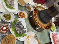 -楼外楼大刀肉传统火锅(西安大路店)