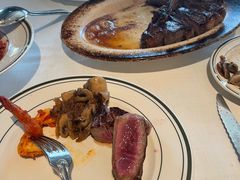 -Wolfgang’s Steakhouse 沃夫冈牛排馆(上海白玉兰广场店)