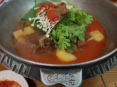 -喇喇排骨火锅·传统韩式脊骨汤(望京西园总店)