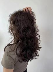 -十六番发型师事务所