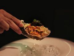 鲟鱼子金枪鱼牛油果生蚝-wann lounge 低温慢煮牛排·清吧