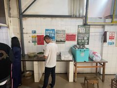 -正宗杨记普洱酸醋米线(总店)