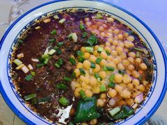 -渝之汇牛肉豌杂面