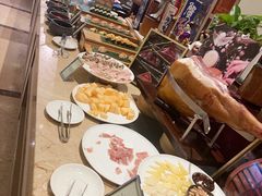 -大中华希尔顿酒店-念自助餐·嗨啤·小龙虾