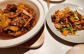 Blue Shirt Guest's Signature Stir-Fry