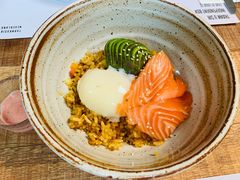 烟熏三文鱼牛油果饭-三秋舍·梦幻岛(小西路店)