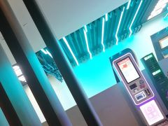 -涨巢·潮玩水疗局