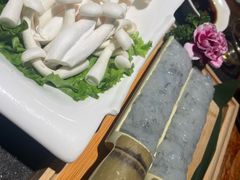 -大匠工房古船木艺术餐厅·猪肚鸡专门店(长白仙岛店)