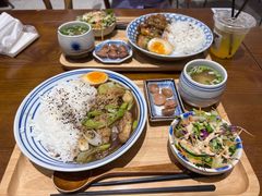 日式京葱黑椒鸡肉饭-肥朵食堂(带梦胡同店)