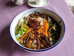 -湖泉水云间餐厅·弥勒地道菜(B座店)