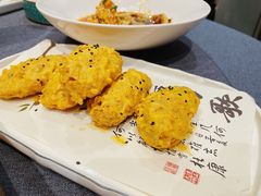 咸蛋黄鸡翅-钱塘秋荷(开鲁路店)