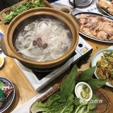 椰子味十足，真的不错 吃到后面汤底有些油了