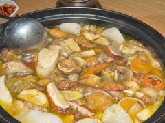 -一朵菌·野生菌探索家火锅(南亚店)